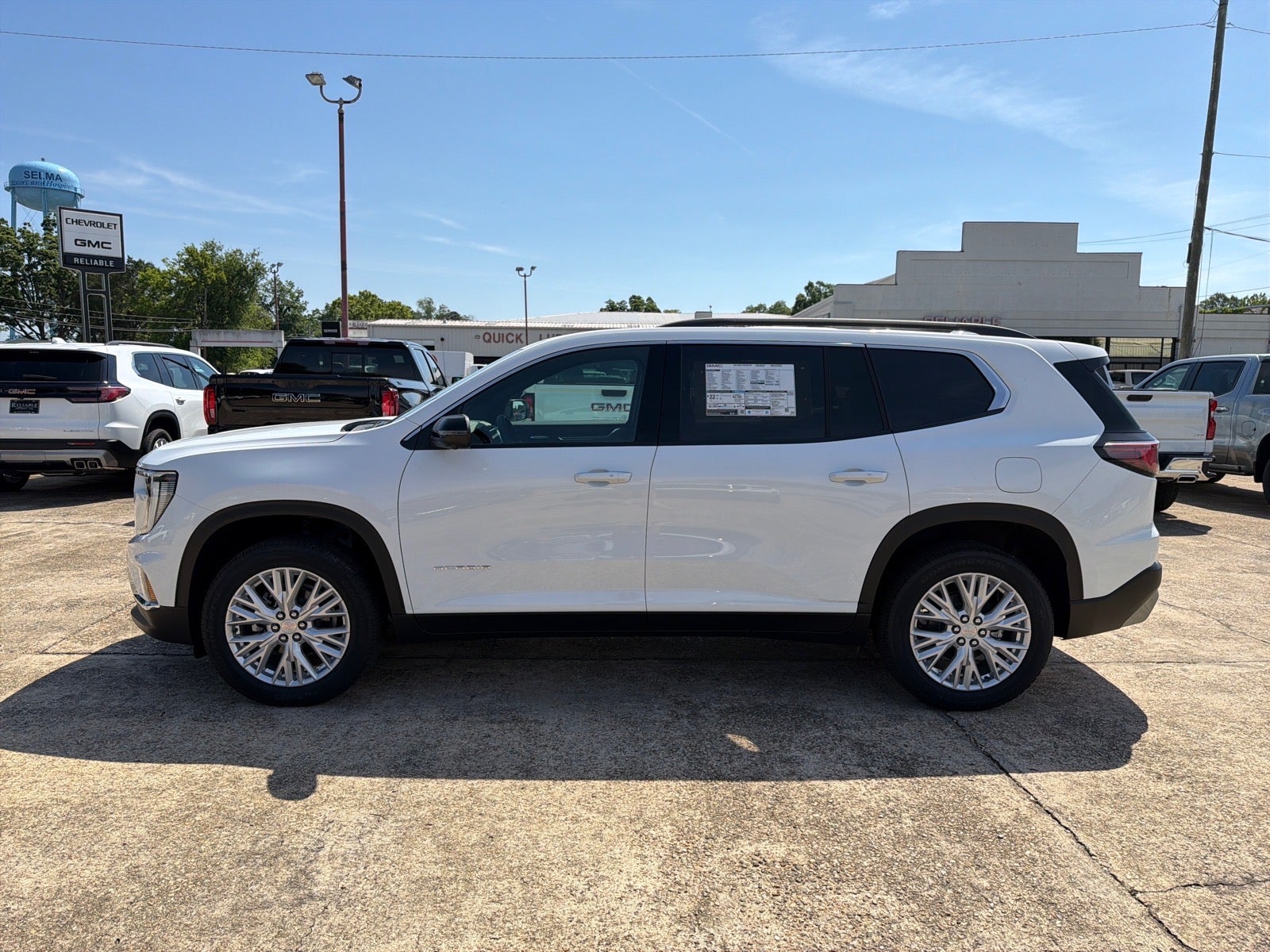 2026 GMC Acadia Elevation