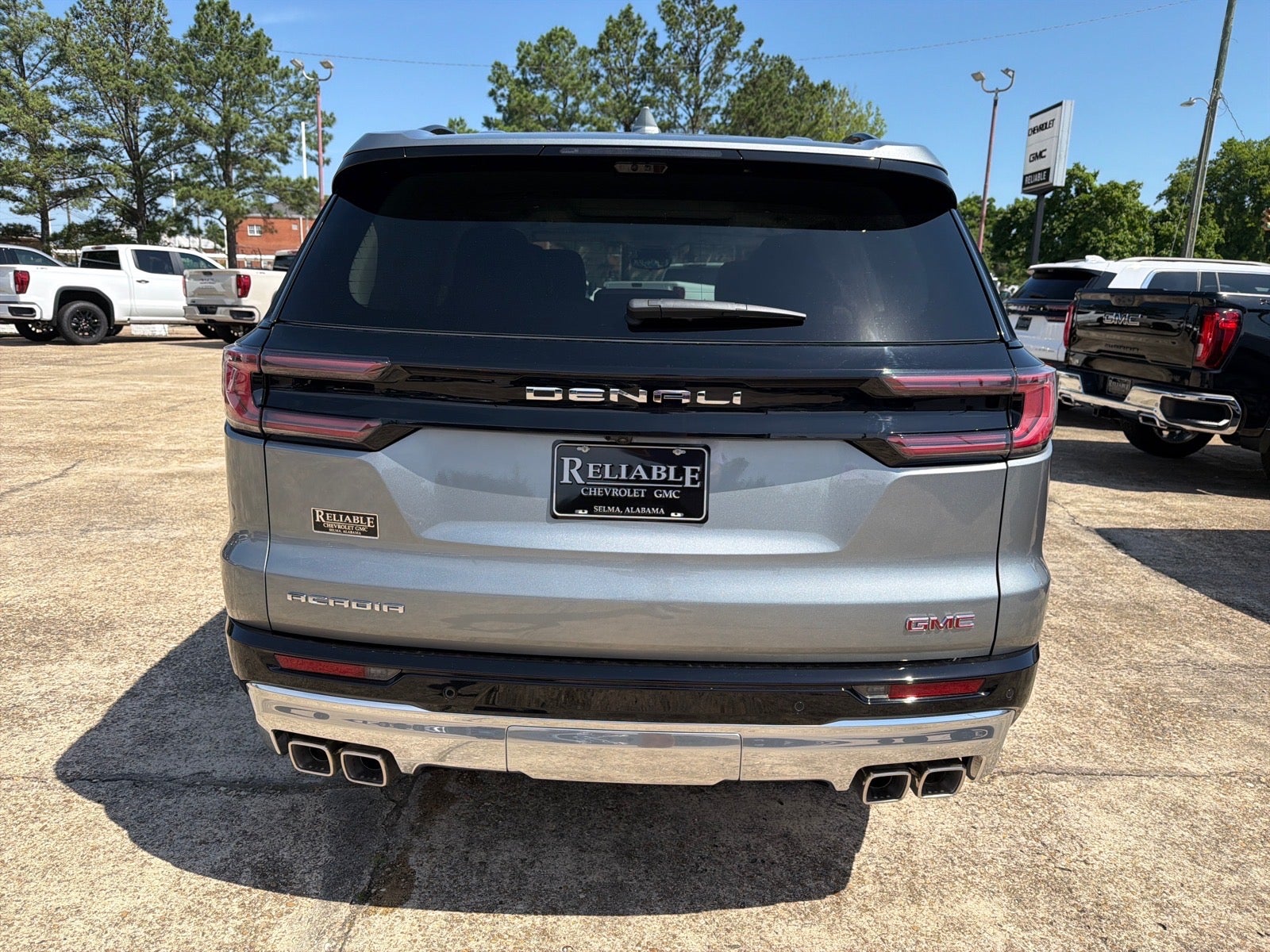 2026 GMC Acadia Denali