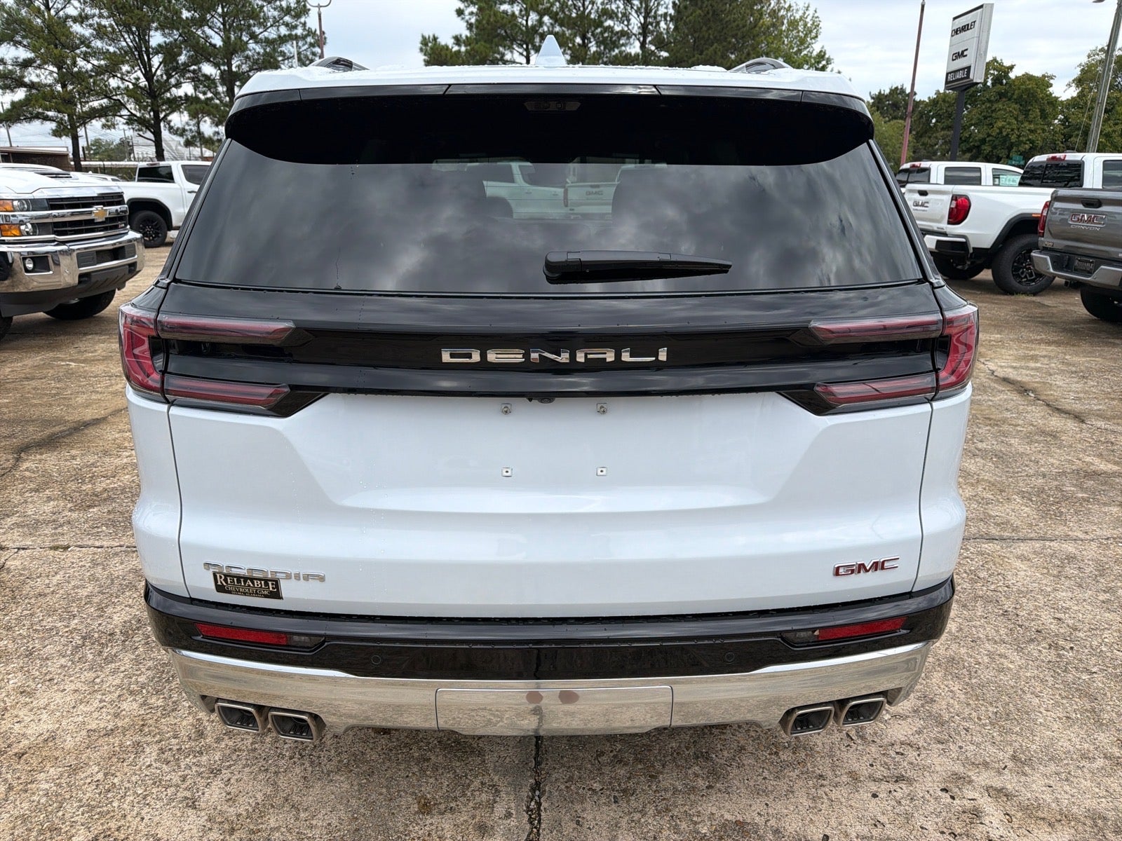 2027 GMC Acadia Denali