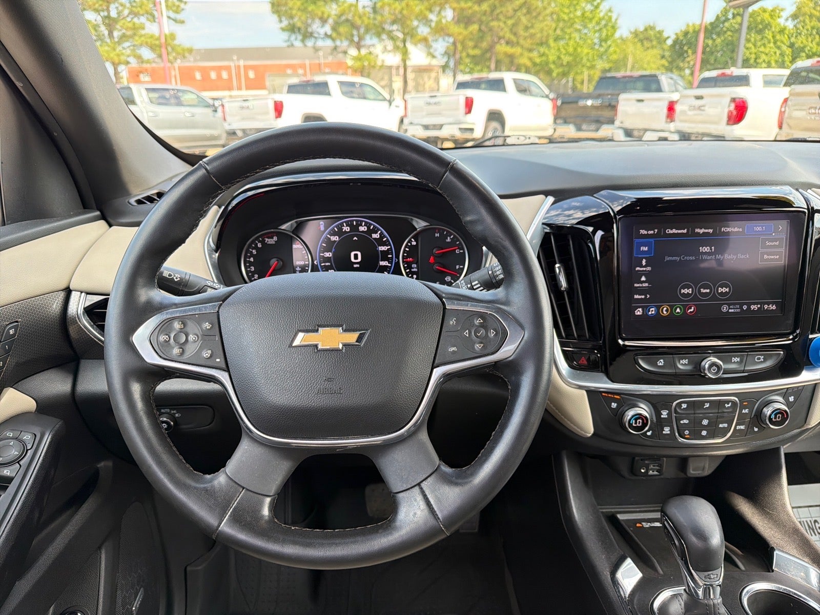 2023 Chevrolet Traverse Premier