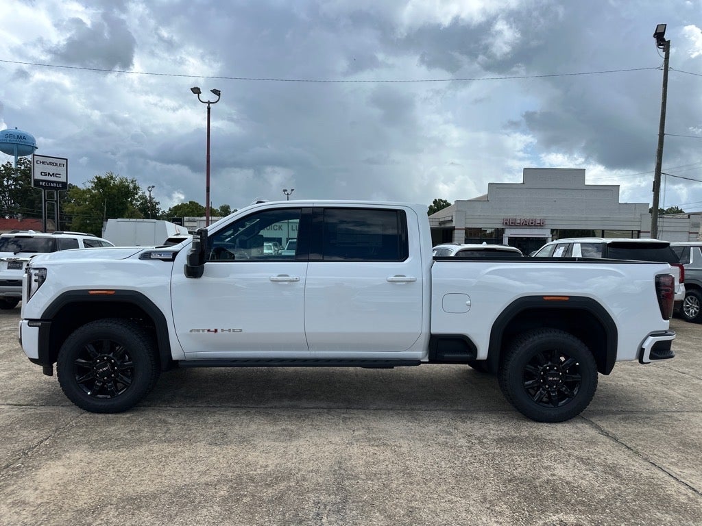 2025 GMC Sierra 2500 HD AT4