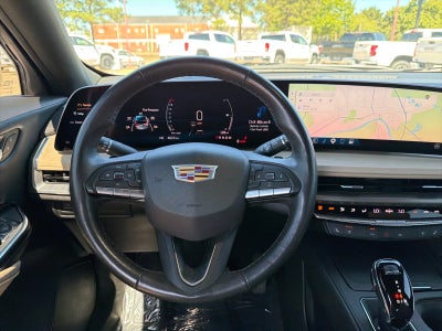 2024 Cadillac XT4 Premium Luxury