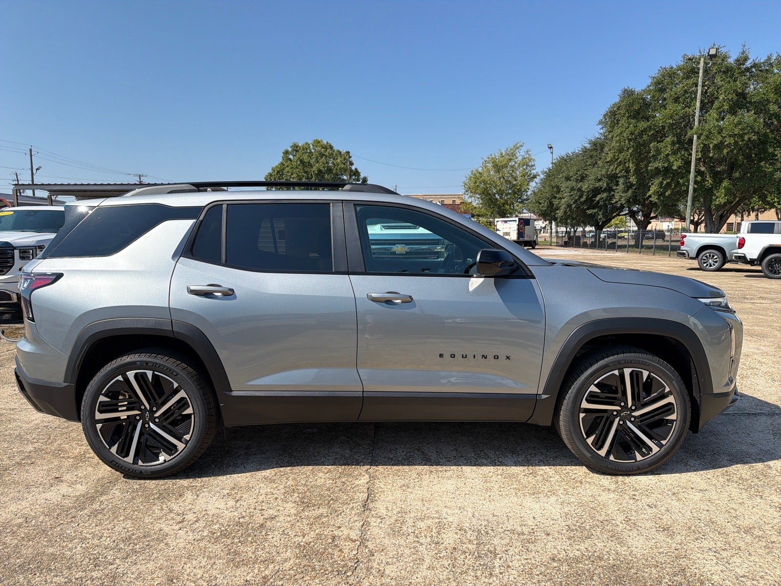 2027 Chevrolet Equinox RS - Photo 6