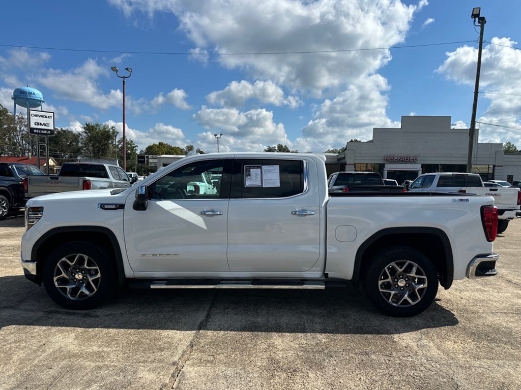 2024 GMC Sierra 1500 SLT - Photo 3