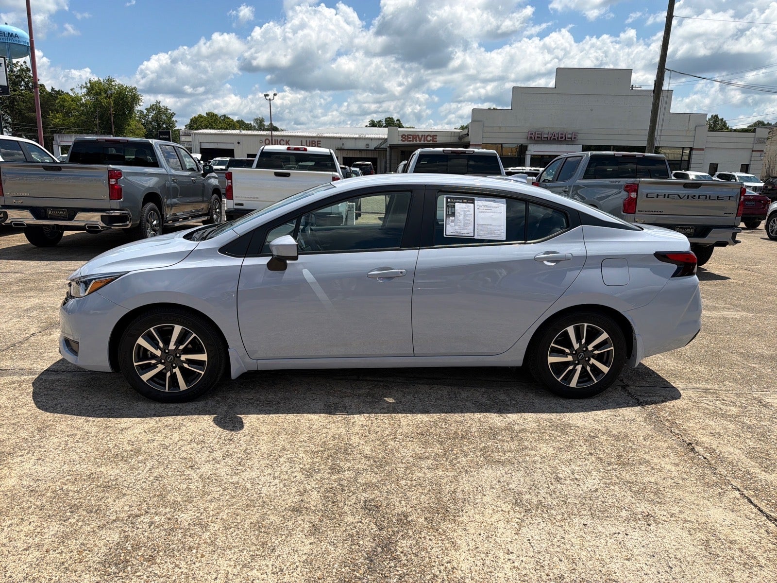 2024 Nissan Versa SV