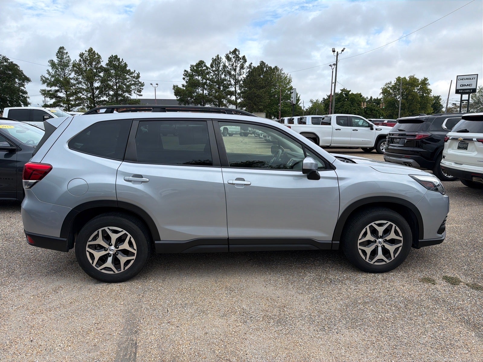 2023 Subaru Forester Premium