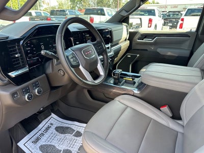 2024 GMC Sierra 1500 SLT